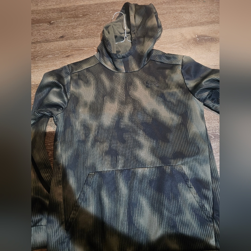 Under Armour Hoodie